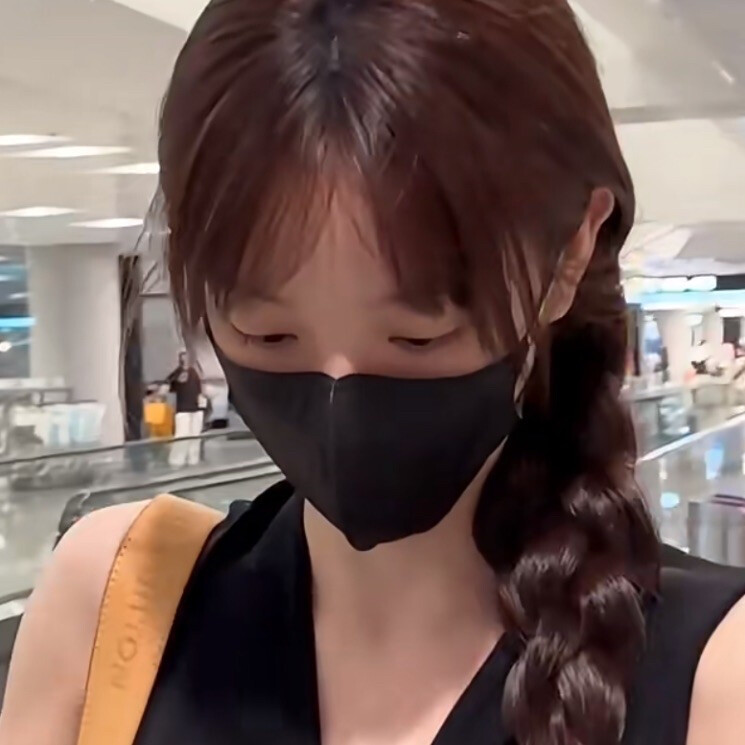 太喜欢这套小栗子了，再截两张^ ̳ᴗ ̫ᴗ ̳^