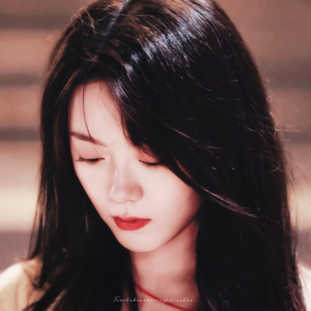 赵今麦/樱桃琥珀.
原截/夏日桃邮