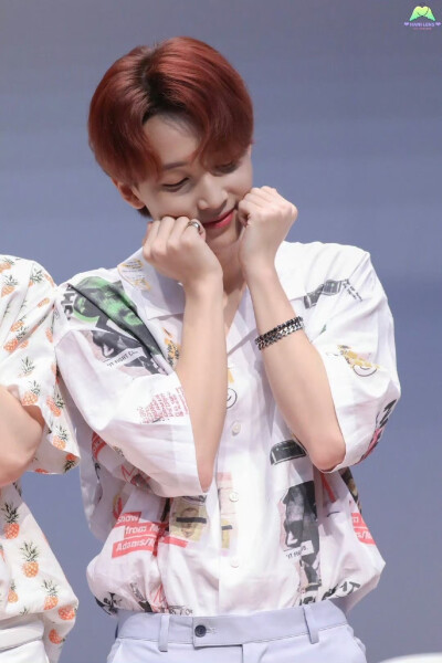 尹净汉 180721 上岩签售