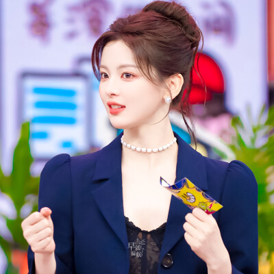 杨超越