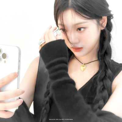 宁艺卓
cr.Agnes