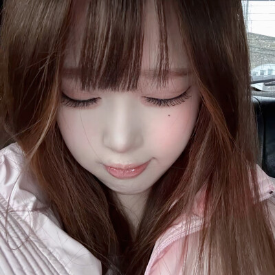 长得太帅被姑娘砍了一剑，怎么不疼，原来是姑娘的情意绵绵剑，爽哉爽哉