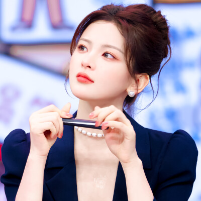 杨超越