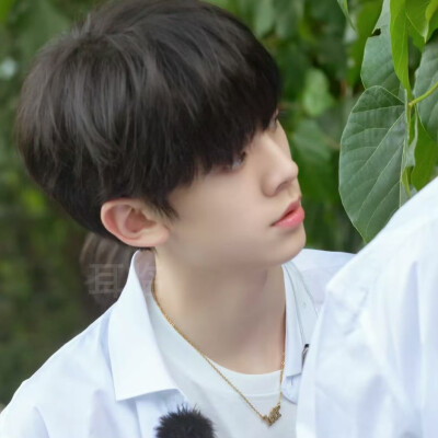 你又在虚情假意