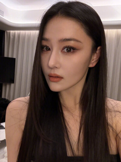 张馨予
