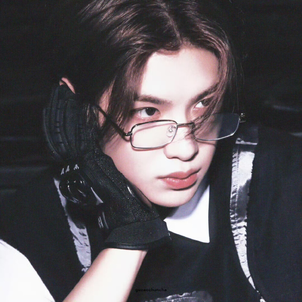 黄明昊