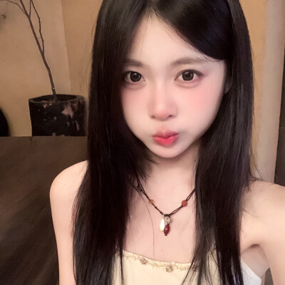 女头
“你是我的今天和所有的明天.”
°.✩┈…୨୧…┈✩.°
