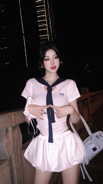 美女