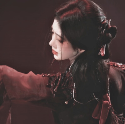 你回眸多娇我泪中带笑