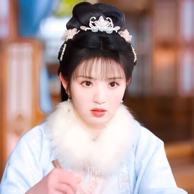 田曦薇