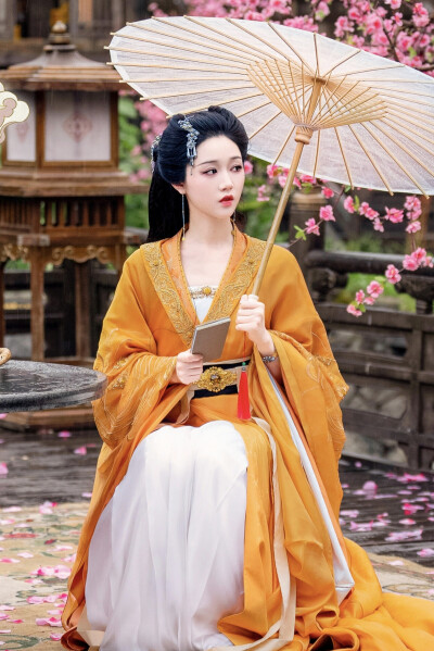 双面权臣暗恋我 姜轻鱼
