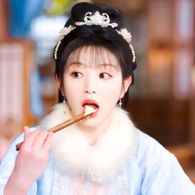 田曦薇