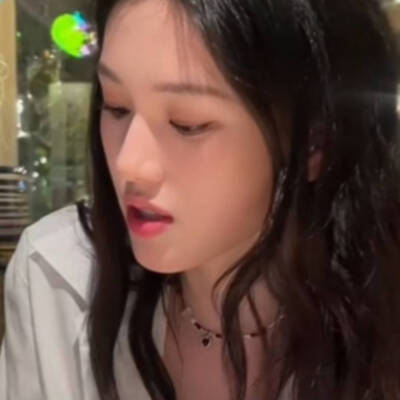 亲蜜的鳗鱼叫我不敢共处