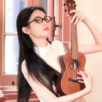 周也*
+˚遇见你的那一刻，命运就掉下来。.*
均为自截