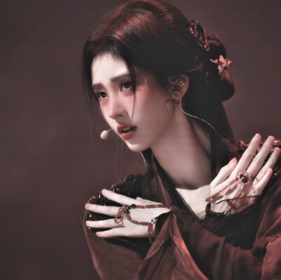 你回眸多娇我泪中带笑