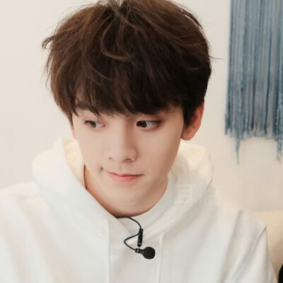 你能不能不哭了