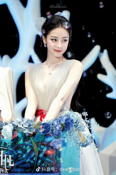 迪丽热巴
