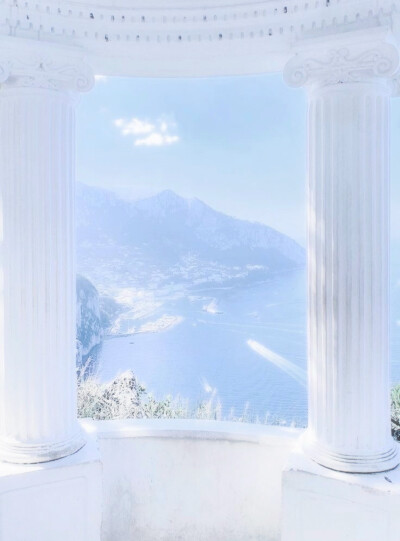 唯独心脏是雪花绣的痂 靠近你就融化