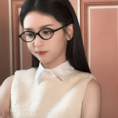 周也*
+˚遇见你的那一刻，命运就掉下来。.*
均为自截