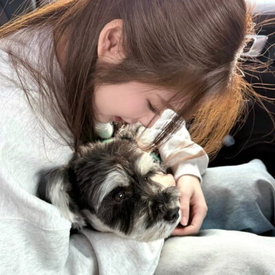 ❤️小猫起司ovo❤️＃生命力女生头像 ​​​＃Wechat氛围感女头＃夏日头像＃自由感＃自然系＃蝴蝶女孩头像＃艺术感头像＃胶片感头像＃复古＃棕色系