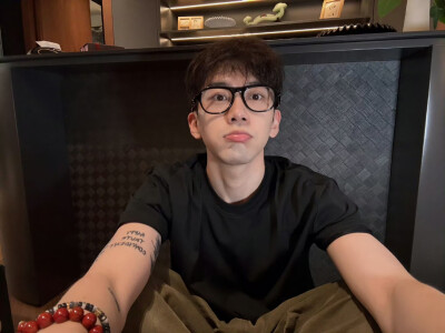 费启鸣