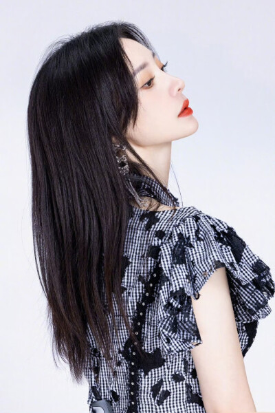 柳岩