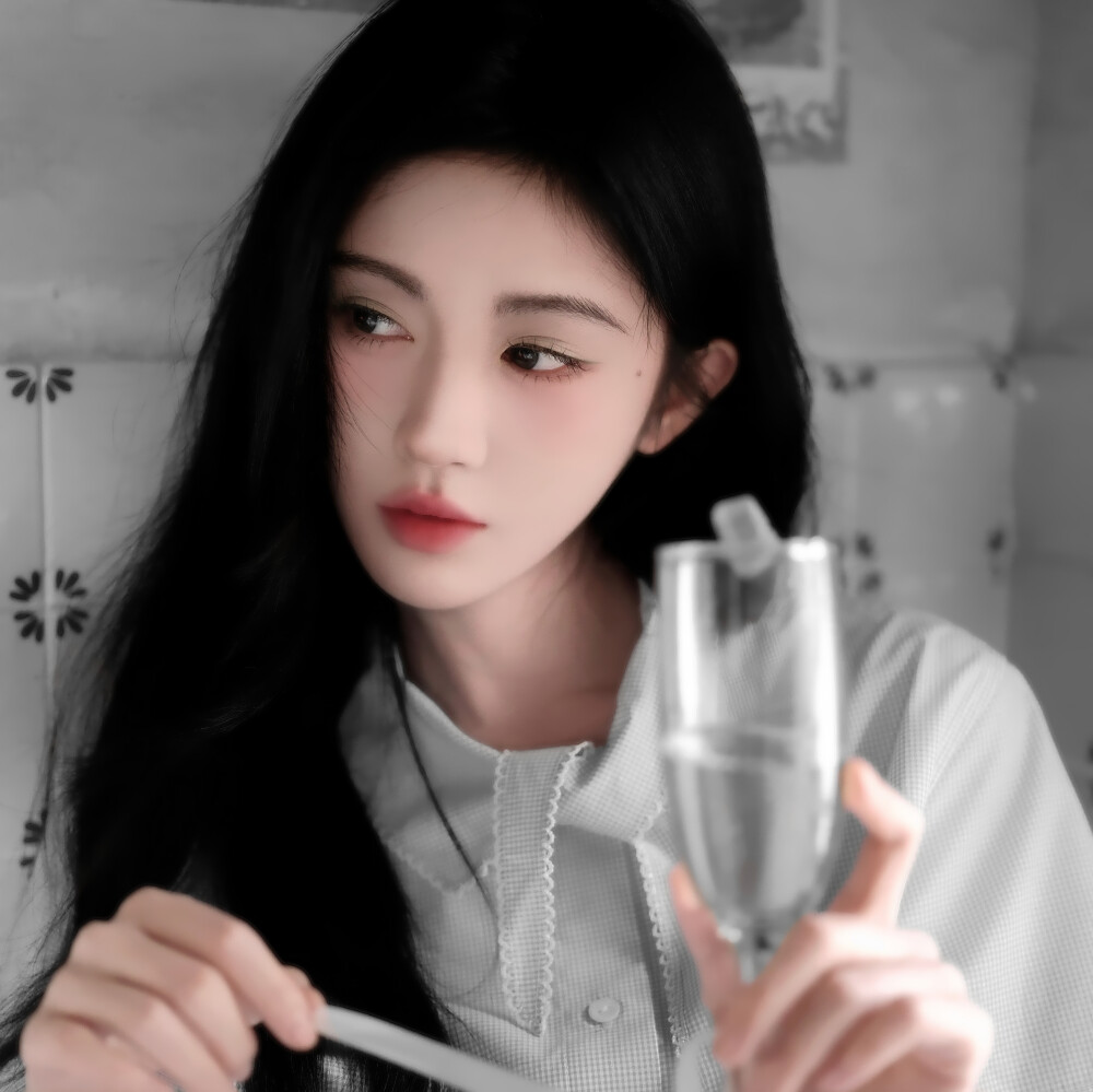 Película rotativa*/转动的胶片、