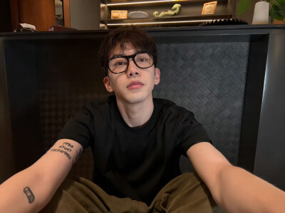 费启鸣