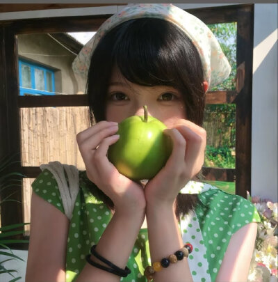 ❤️小猫起司ovo❤️＃生命力女生头像 ​​​＃Wechat氛围感女头＃夏日头像＃自由感＃自然系＃蝴蝶女孩头像＃艺术感头像＃胶片感头像＃复古＃棕色系