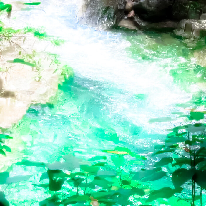 那抹心动，是新叶脉络里流淌的柔光，青涩又明亮。