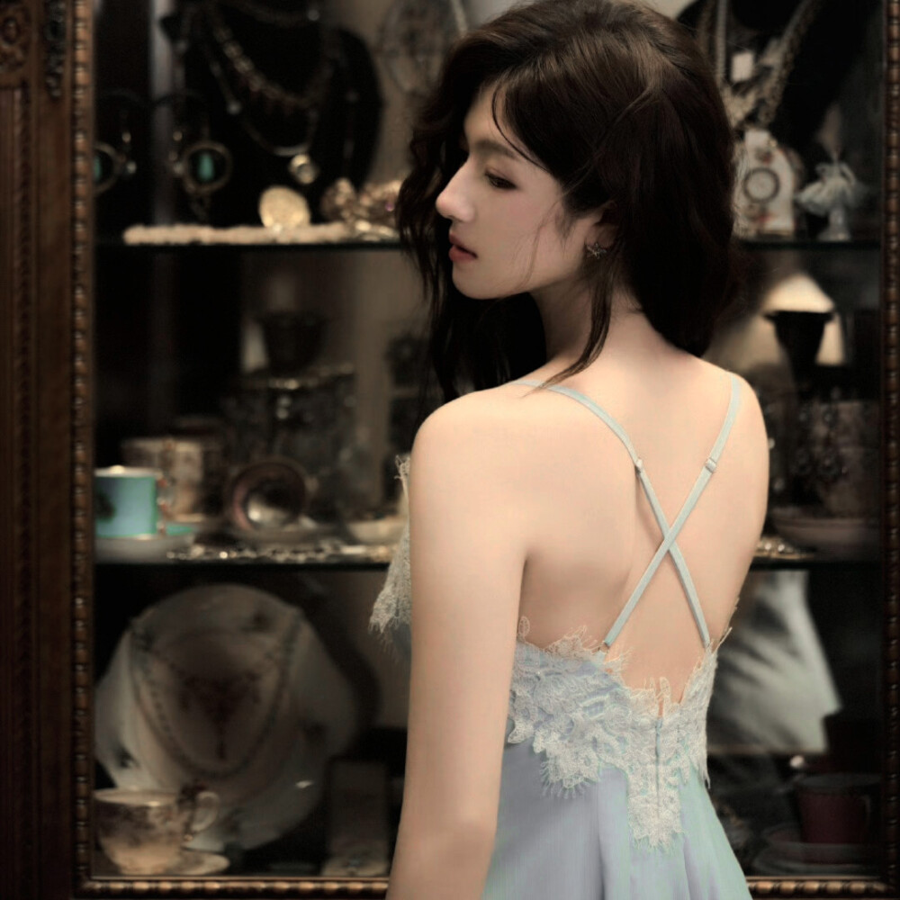 已打底 注明鲸廾