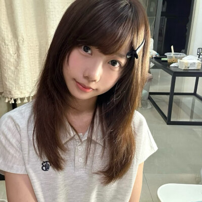 ❤️小猫起司ovo❤️＃生命力女生头像 ​​​＃Wechat氛围感女头＃夏日头像＃自由感＃自然系＃蝴蝶女孩头像＃艺术感头像＃胶片感头像＃复古＃棕色系