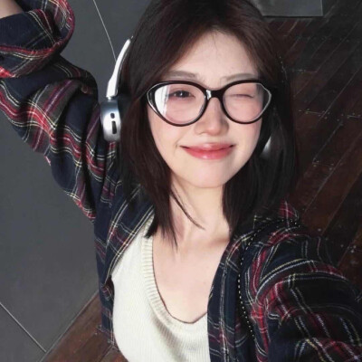 女头