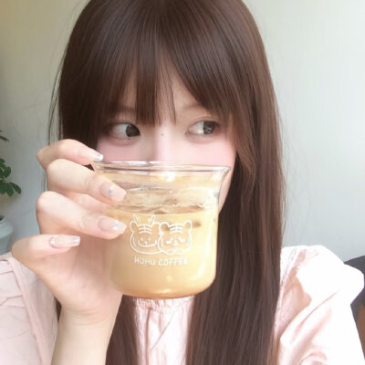❤️小猫起司ovo❤️＃生命力女生头像 ​​​＃Wechat氛围感女头＃夏日头像＃自由感＃自然系＃蝴蝶女孩头像＃艺术感头像＃胶片感头像＃复古＃棕色系