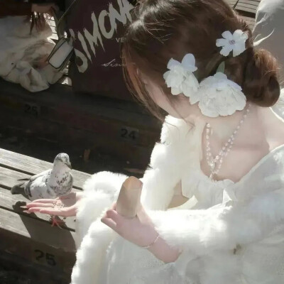 婚纱女孩
