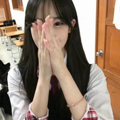 ❤️小猫起司ovo❤️＃生命力女生头像 ​​​＃Wechat氛围感女头＃夏日头像＃自由感＃自然系＃蝴蝶女孩头像＃艺术感头像＃胶片感头像＃复古＃棕色系