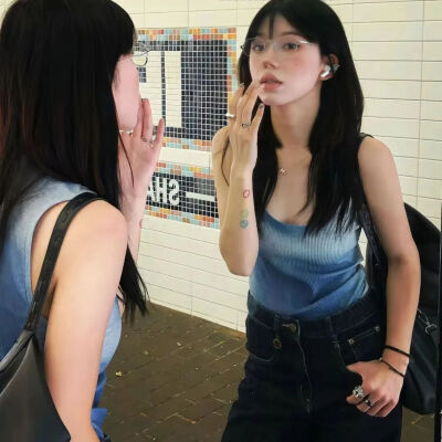 女头