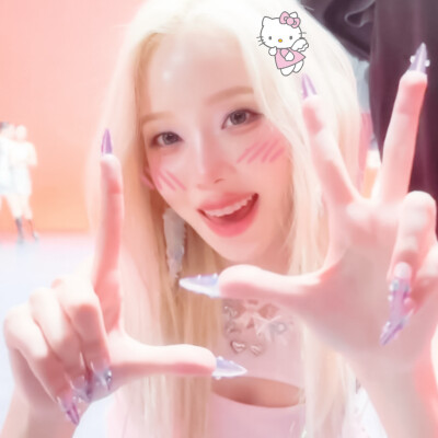 ： 。❅₊ ₊ ❅
