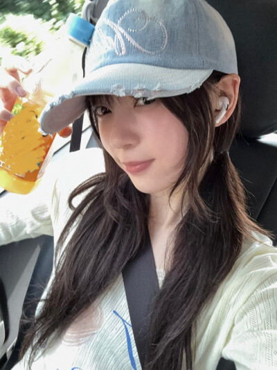 ILLIT moka境萌花