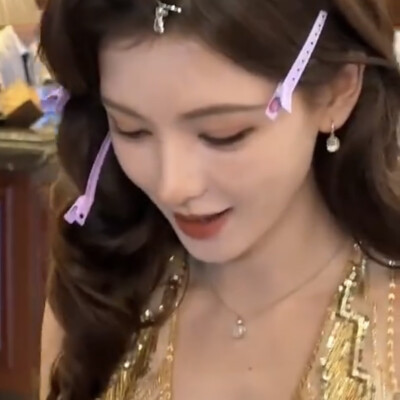 惊为天人的美貌