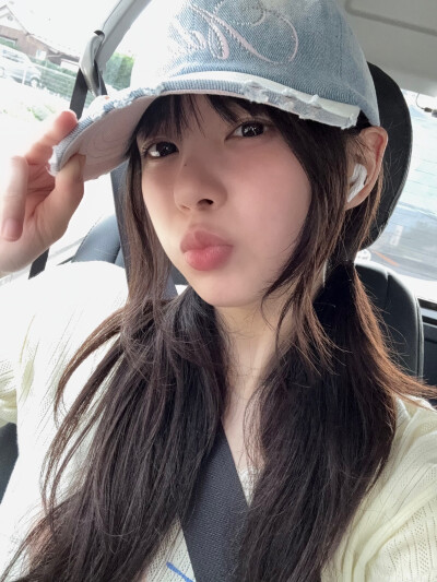 ILLIT moka境萌花
