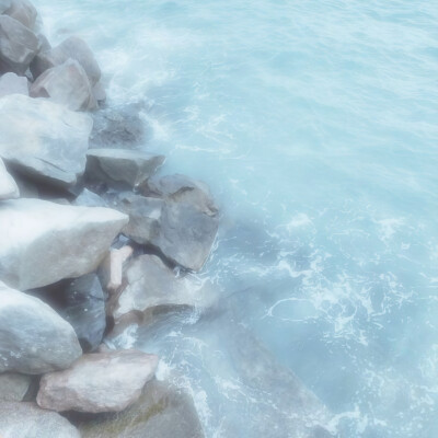 “蓝海之畔” The bank of the blue sea