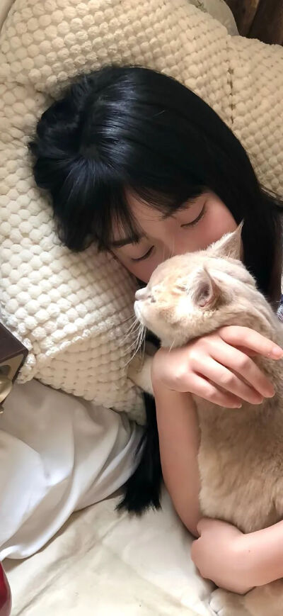 sleeping(_ _) ..zzZZ