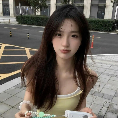 ❤️宁稚樱序❤️＃生命力女生头像 ​​​＃Wechat氛围感女头＃夏日头像＃自由感＃自然系＃蝴蝶女孩头像＃艺术感头像＃胶片感头像＃复古＃棕色系