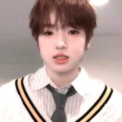 
咬一口奶香小面包吧₍•ʚ•₎