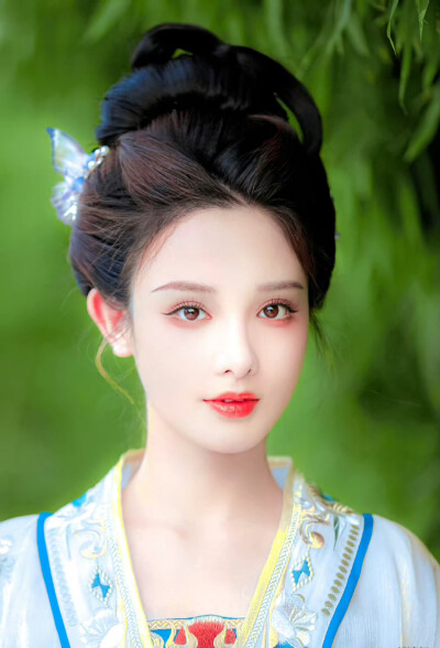 彭小苒