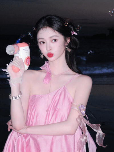 就这个周洁琼美