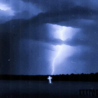 ·破碎的翅膀是第二年冬·
裴珠泫
原图cr背着杨杨跑