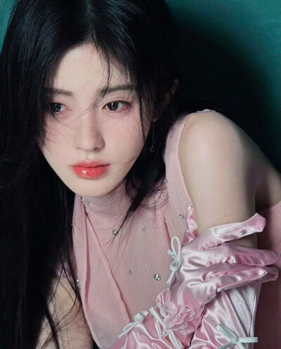 鞠婧祎