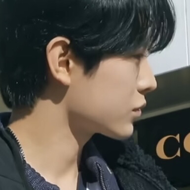 yushi